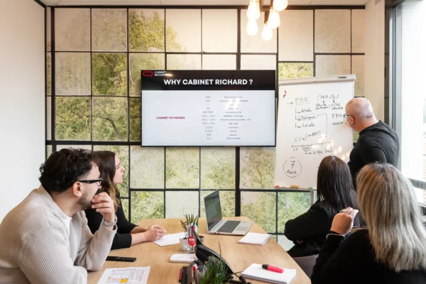 cabinet marc richard 57